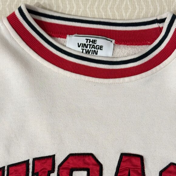 Chicago Sweatshirt Size Medium - Picture 3 of 6